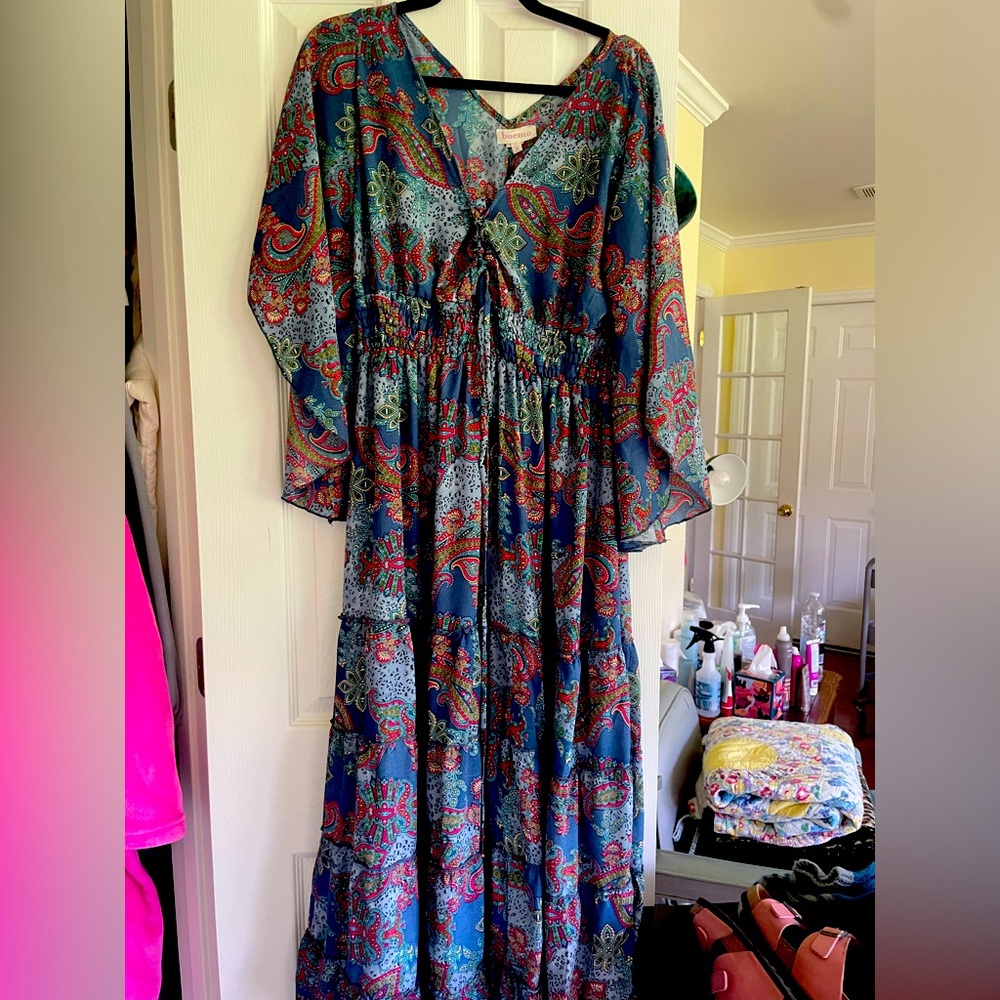 Beautiful bohemian dress!
